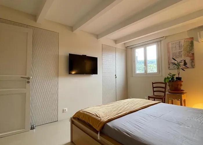 Habitación en casa particular Au 24 Chez Nous Saint-Tropez